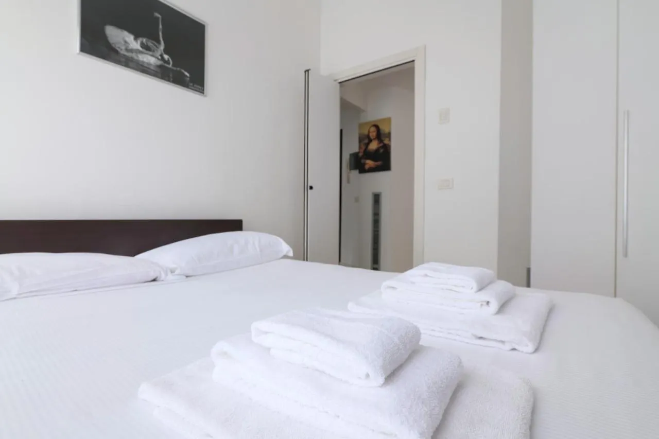 PRESTIGE BOUTIQUE HOMES - Duomo 1 Milán Italia