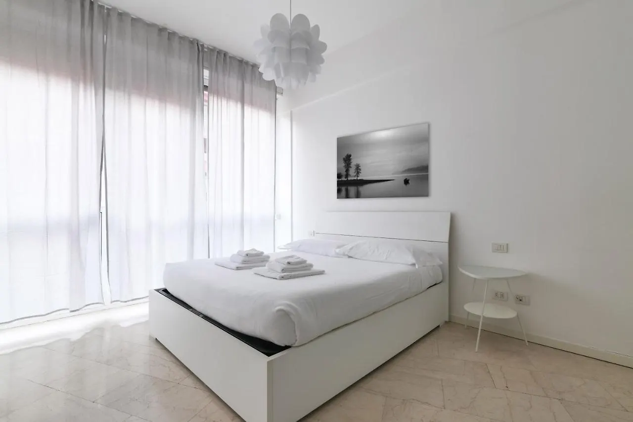 Prestige Boutique Homes - Duomo 1 Милан
